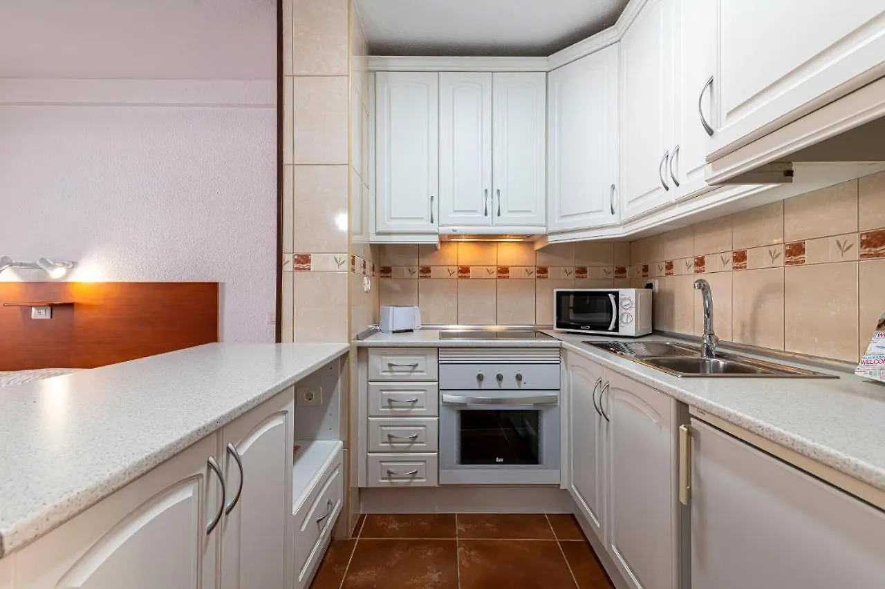 Go2Tenerife Apart'Elisa Near The Beach & Pool View Playa de las Américas Daire