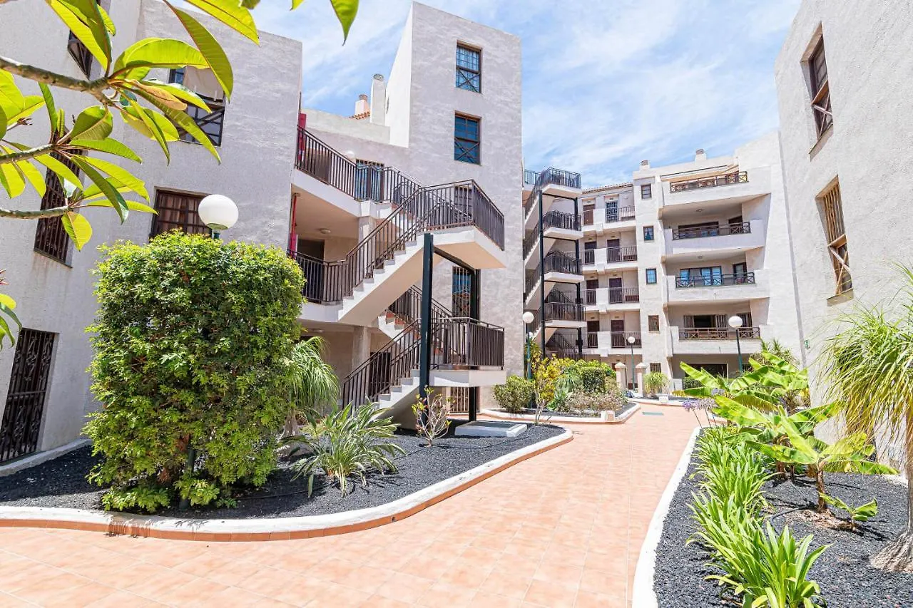 Go2Tenerife Apart'Elisa Near The Beach & Pool View Playa de las Américas Daire